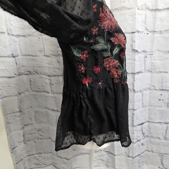 American Eagle Outfitters Peplum Top with Red Floral Embroidery Size Large - Picture 9 of 16
